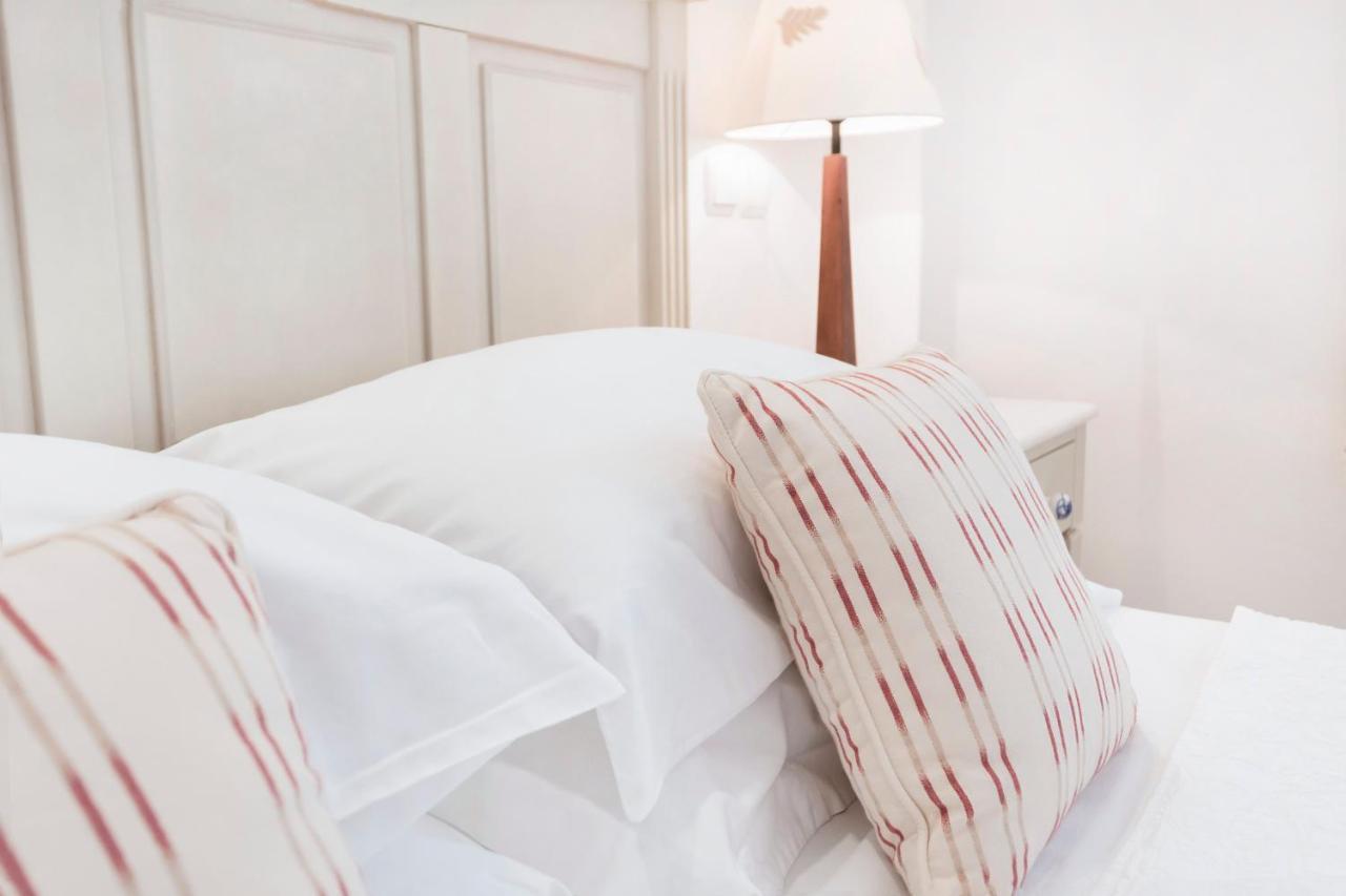 Stelia Mare Boutique Hotel เนาซา ภายนอก รูปภาพ