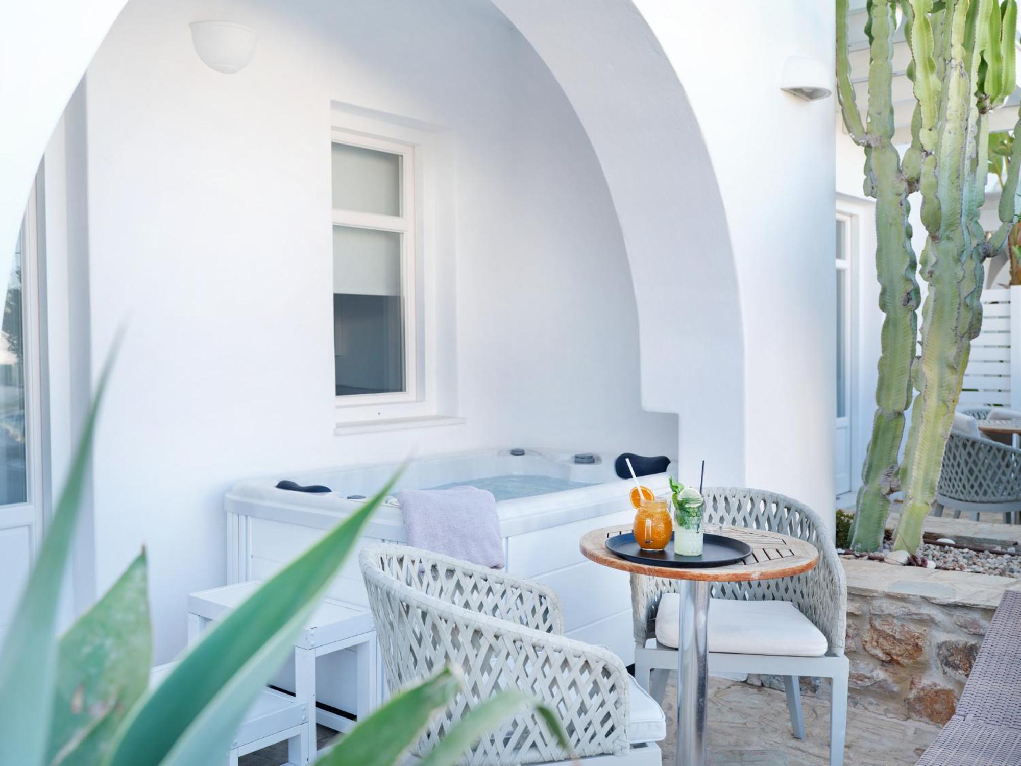 Stelia Mare Boutique Hotel เนาซา ภายนอก รูปภาพ